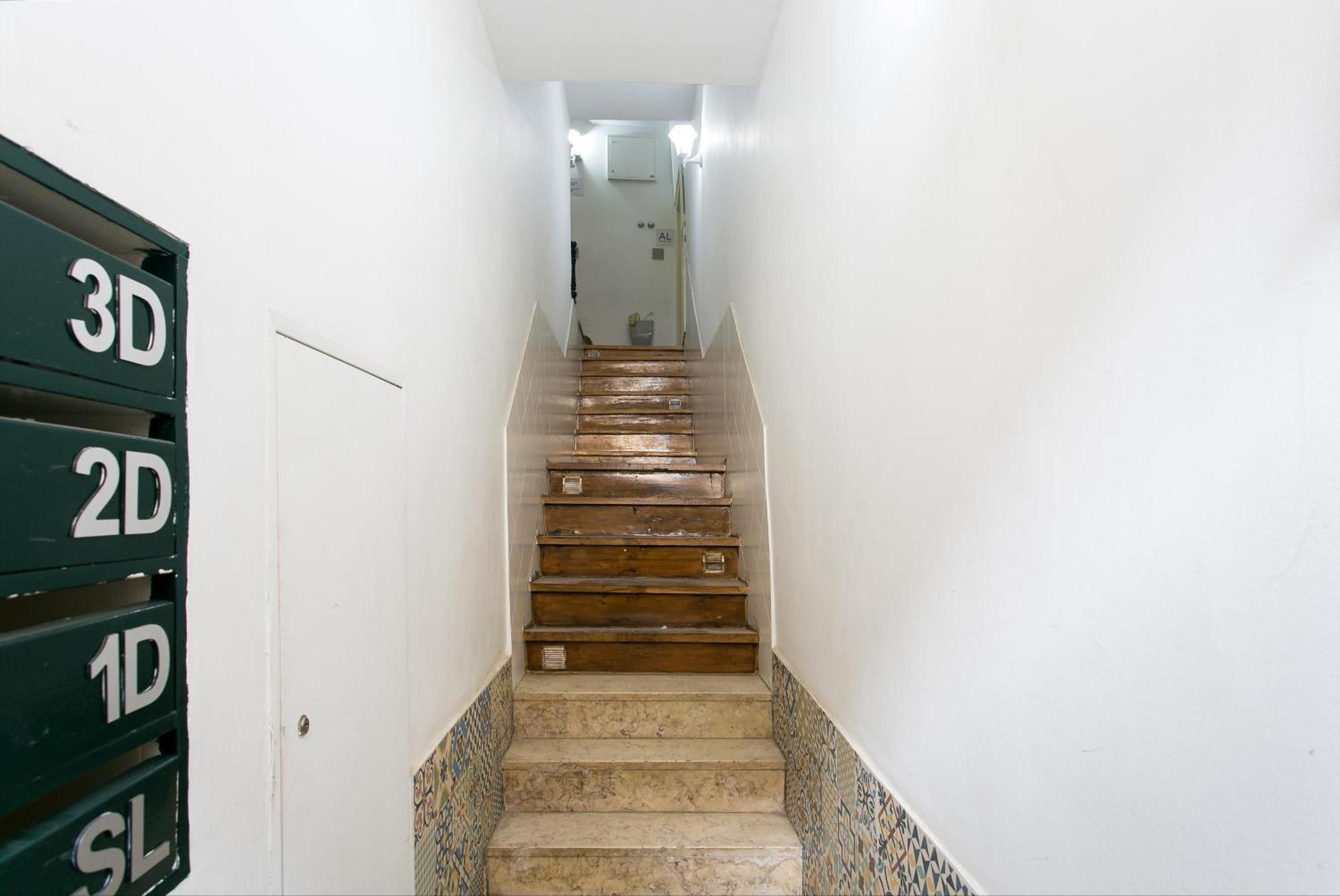 Cozy Apartment In Amazing Location! Lisbon Bagian luar foto